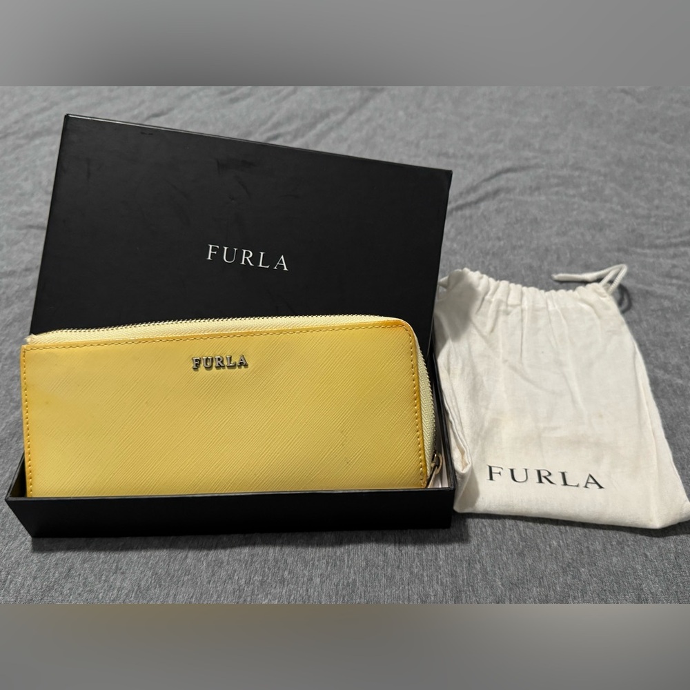 Furla Lemon Yellow Babylon Wallet